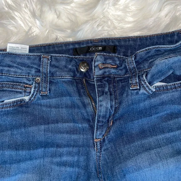 Joe’s Skinny Jeans in Dark Blue Denim - Picture 3 of 5